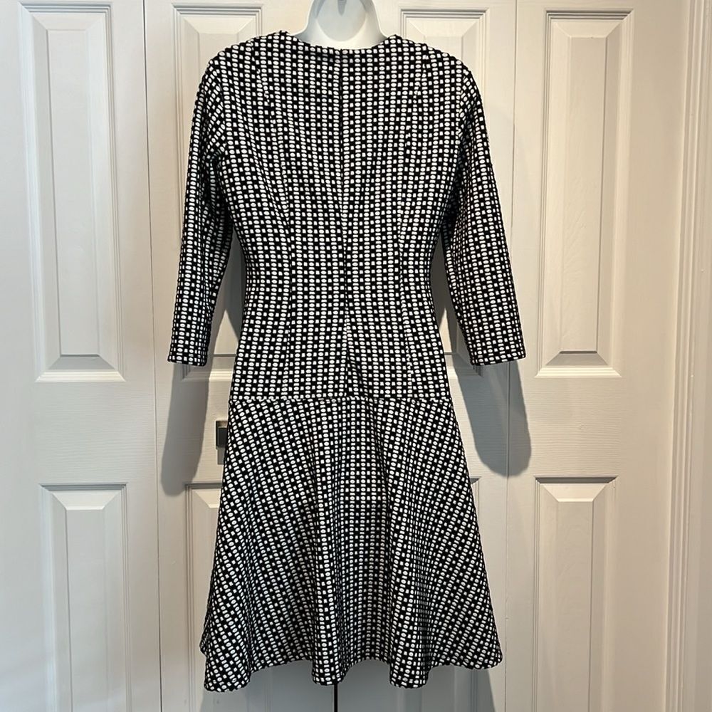 Calvin Klein‎ Black/White 3/4 Sleeve Fit & Flare Dress Size 4 - Picture 7 of 12